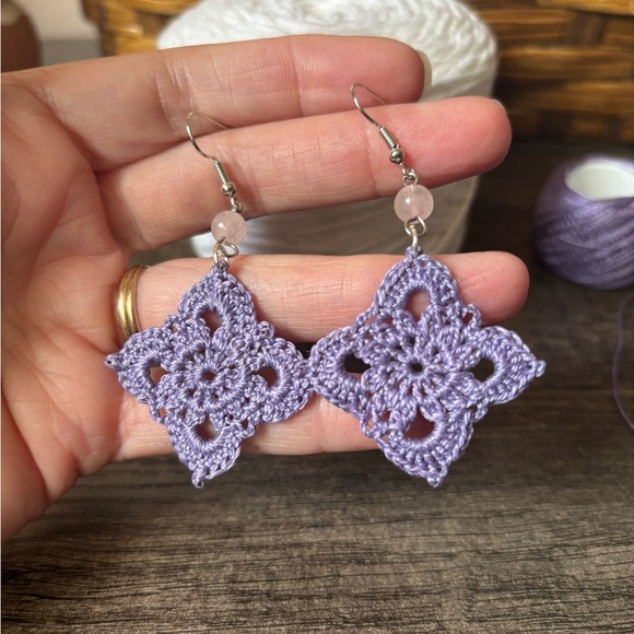 NWOT Lacy Lavender Crochet Earrings - Picture 3 of 6